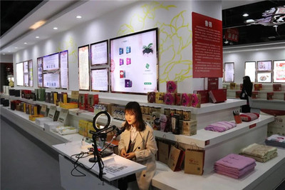 【發展直播電商,創新商業模式】天華電商產業園19個淘寶直播間風采綻放